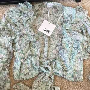 Selfie leslie tie front top